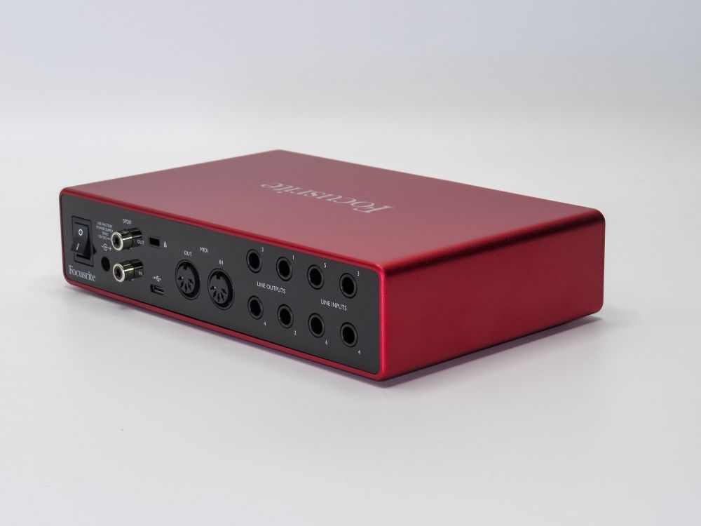 TechRentals_Focusrite_Scarlett_8i6_33.jpg