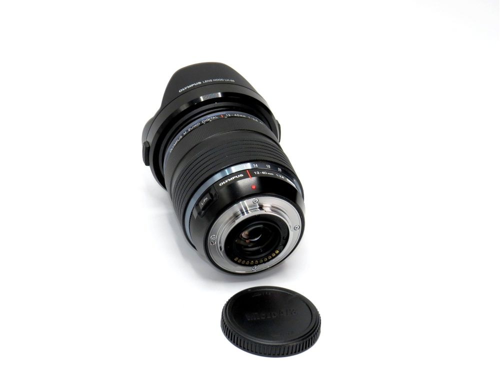 TechRentals_Olympus_Micro_4-3_12-40mm_Lens_08.jpg